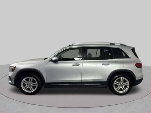 Used 2022 Mercedes-Benz GLB 250 4MATIC image 29