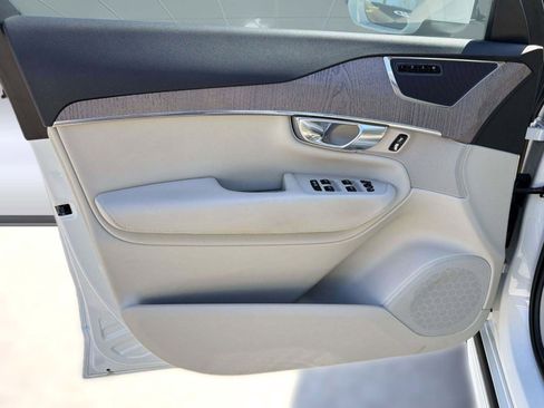 Used 2023 Volvo XC90 B6 Plus w/ Protection Package Premier image 22
