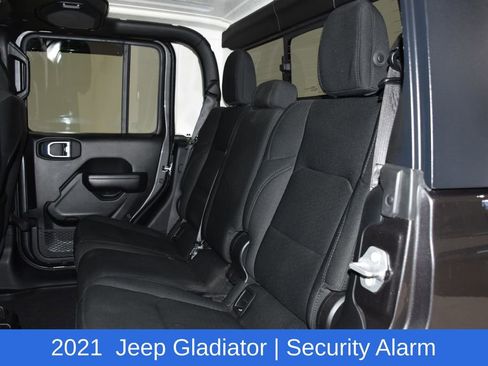 Used 2021 Jeep Gladiator Sport image 28