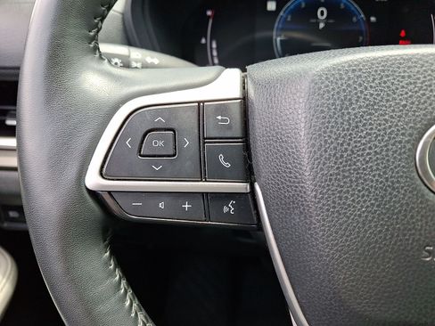 Used 2024 Toyota Grand Highlander AWD image 17