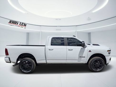 New 2026 RAM 2500 Laramie AWD/4WD image 2