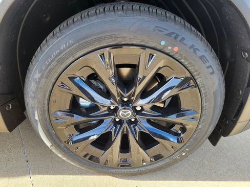 New 2025 MAZDA CX-90 Plug-In Hybrid w/Premium Sport image 19