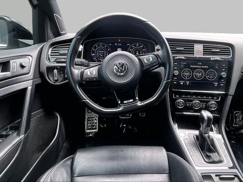 Used 2018 Volkswagen Golf R 4-Door AWD/4WD image 6