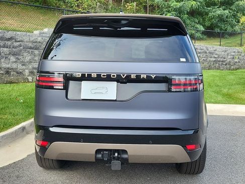 New 2026 Land Rover Discovery Limited Edition AWD/4WD image 7