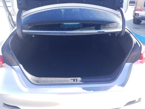 Used 2022 Toyota Avalon XLE image 13