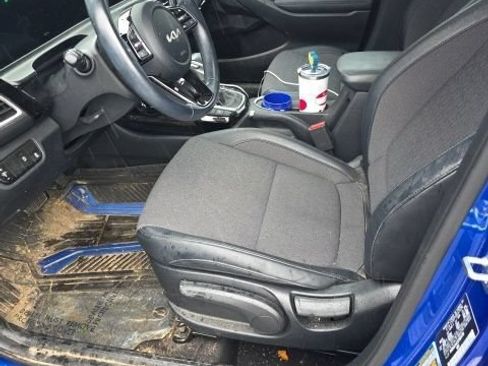 Used 2025 Kia Seltos S AWD/4WD image 10