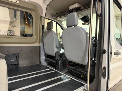 Used 2019 Ford Transit 250 148 Medium Roof image 28