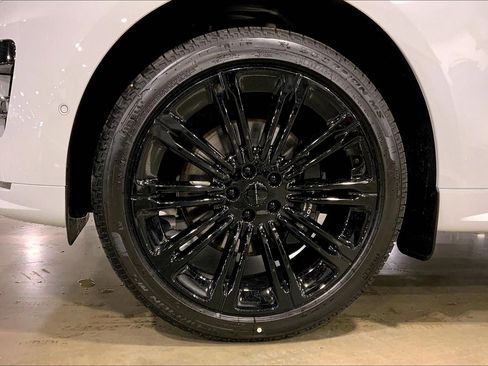 New 2026 Land Rover Range Rover Sport Dynamic SE AWD/4WD image 11