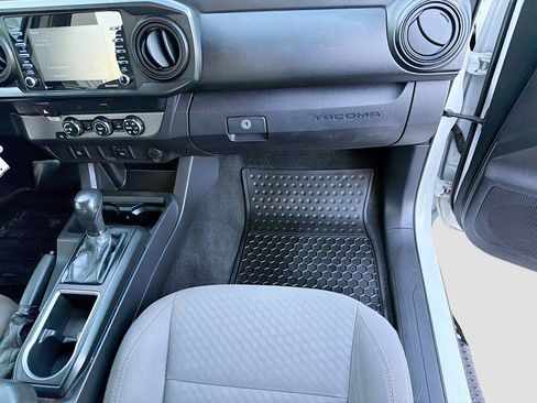 Used 2021 Toyota Tacoma SR w/ SR Convenience Package image 16