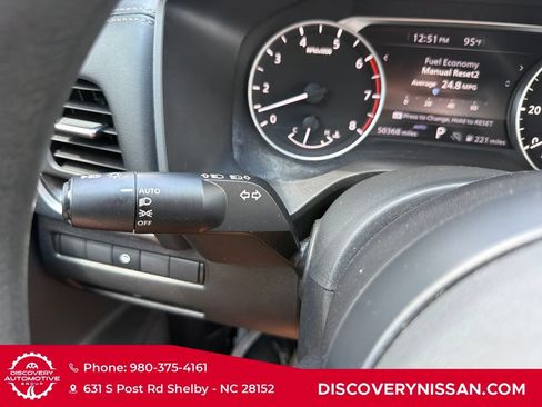 Certified 2024 Nissan Rogue SV AWD/4WD image 22