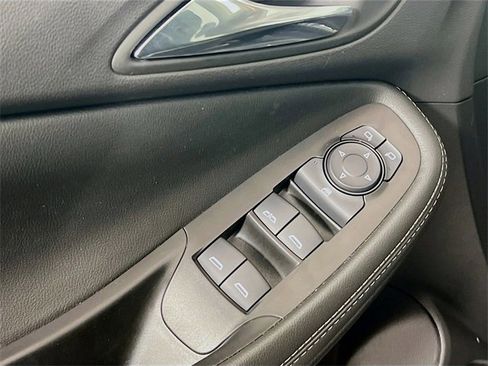 Used 2023 Buick Encore GX Preferred w/ Cold Weather Comfort Package image 17