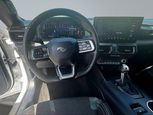 Used 2024 Ford Mustang Coupe RWD image 9