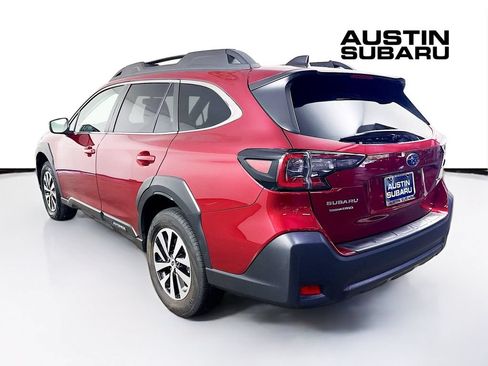 Certified 2025 Subaru Outback Premium AWD/4WD image 5