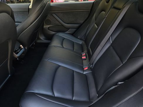 Used 2023 Tesla Model 3 Standard Range RWD image 13