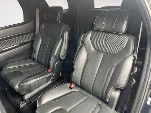 Used 2024 Hyundai Palisade Calligraphy image 13
