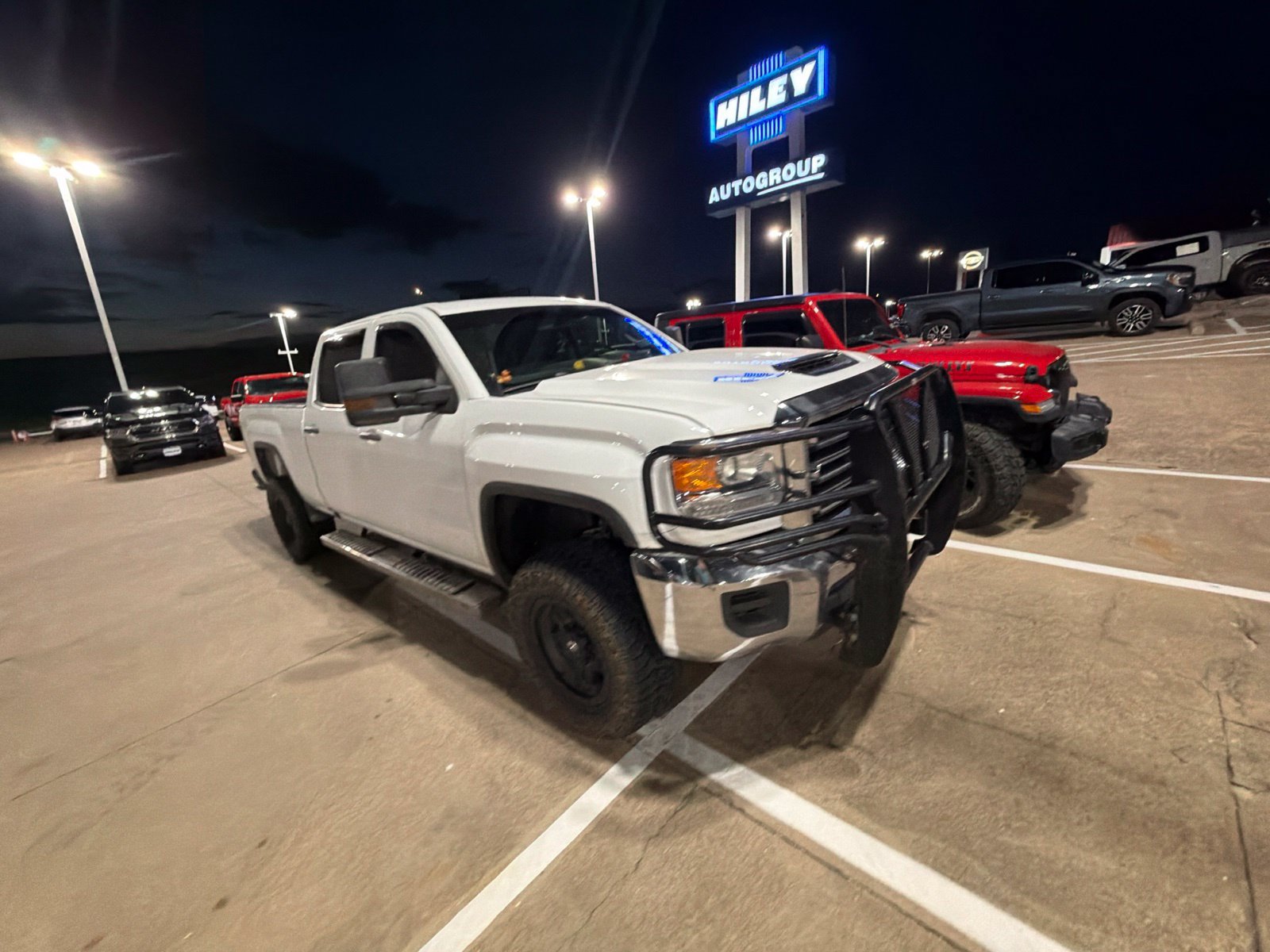 Used 2018 GMC Sierra 2500 4x4 Crew Cab w/ Sierra Convenience Package image 22