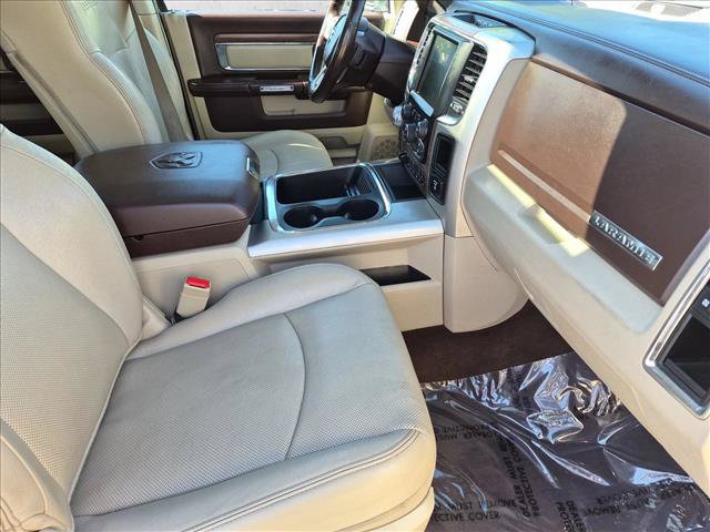 Used 2017 RAM 1500 Laramie w/ Convenience Group AWD/4WD image 21