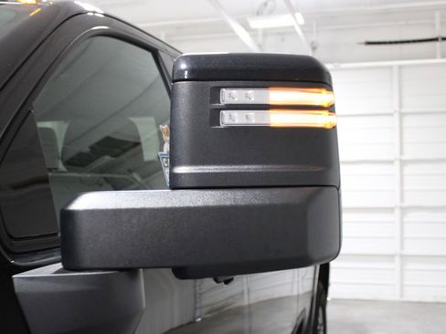 Used 2022 GMC Sierra 2500 AT4 image 22