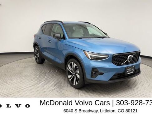 Used 2024 Volvo XC40 B5 Plus w/ Protection Package Premier AWD/4WD image 8