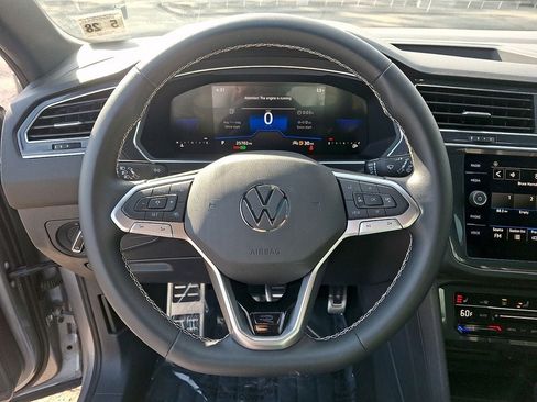 Certified 2023 Volkswagen Tiguan SE R-Line FWD image 19