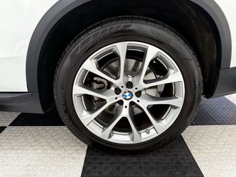 Used 2024 BMW X5 xDrive40i w/ Premium Package image 14