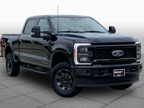 Used 2024 Ford F250 Lariat w/ Lariat Ultimate Package AWD/4WD image 3