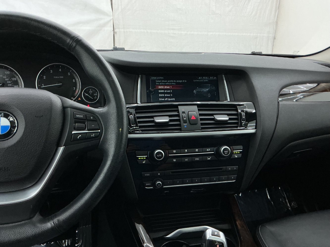 Used 2017 BMW X3 xDrive28i AWD/4WD image 34