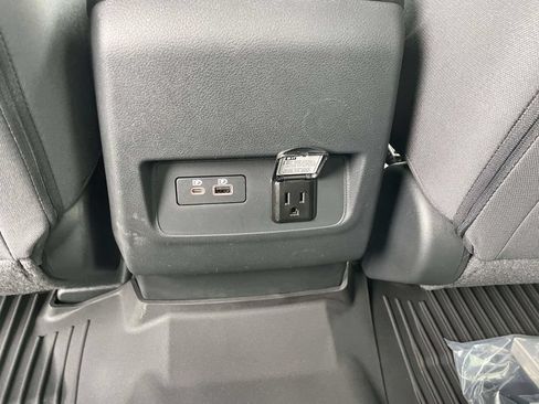 New 2026 Nissan Frontier SV w/ SV Convenience Package AWD/4WD image 12