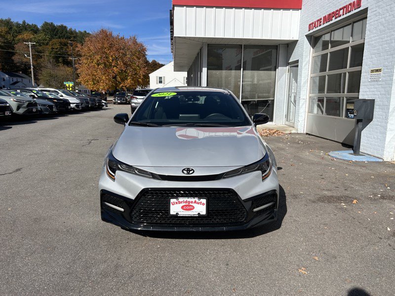 Used 2021 Toyota Corolla SE FWD image 3