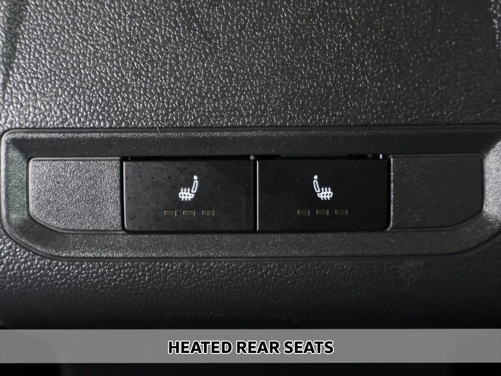 Used 2020 Volkswagen Jetta SE w/ SE Cold Weather Package FWD image 7