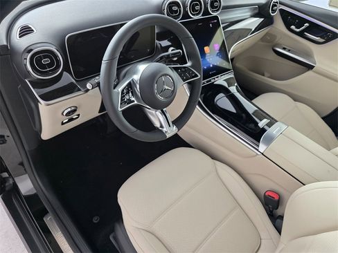 New 2026 Mercedes-Benz GLC 300 image 7