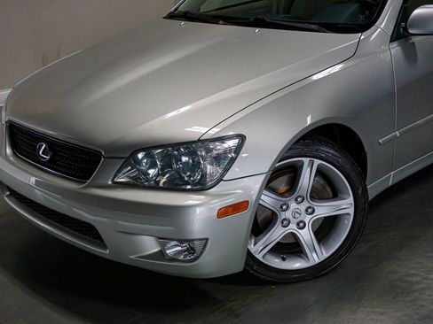 Used 2002 Lexus IS 300 image 31