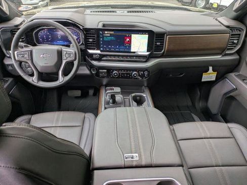 New 2026 Chevrolet Silverado 1500 High Country w/ High Country Premium Package AWD/4WD image 26