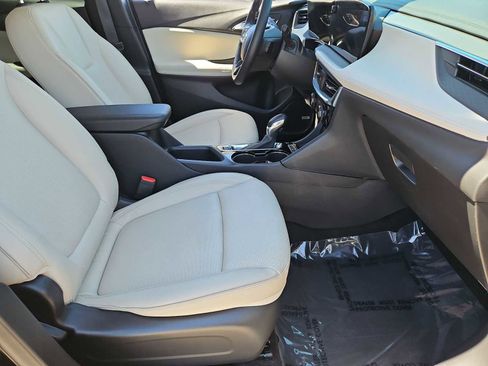 Used 2024 Buick Encore GX Sport Touring w/ Experience Buick Package image 21