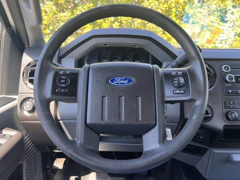 Used 2016 Ford F250 XL w/ Power Equipment Group RWD image 29