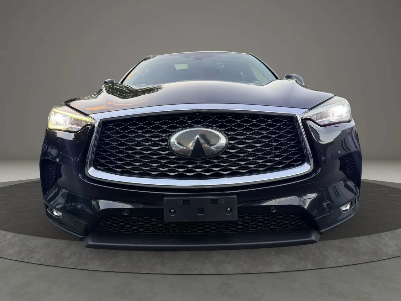 Used 2019 INFINITI QX50 Essential w/ Premium Heat Package AWD/4WD image 2