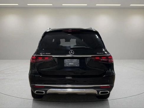 Used 2025 Mercedes-Benz GLS 450 4MATIC image 4
