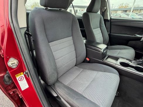 Used 2016 Toyota Camry LE image 18