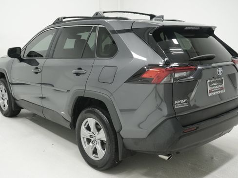 Used 2024 Toyota RAV4 LE AWD/4WD image 6