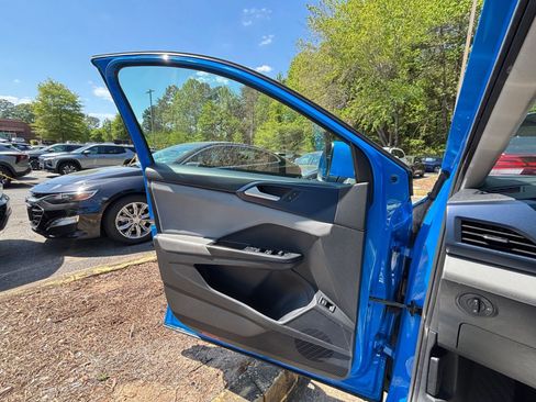 Used 2022 Volkswagen Taos SE AWD/4WD image 18