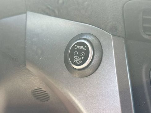 Used 2019 Ford Escape SE FWD image 19