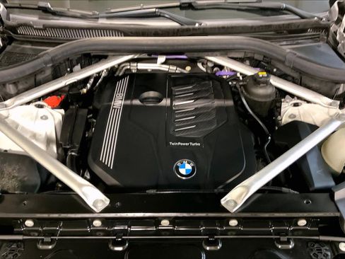 Used 2022 BMW X5 xDrive40i w/ M Sport Package image 30