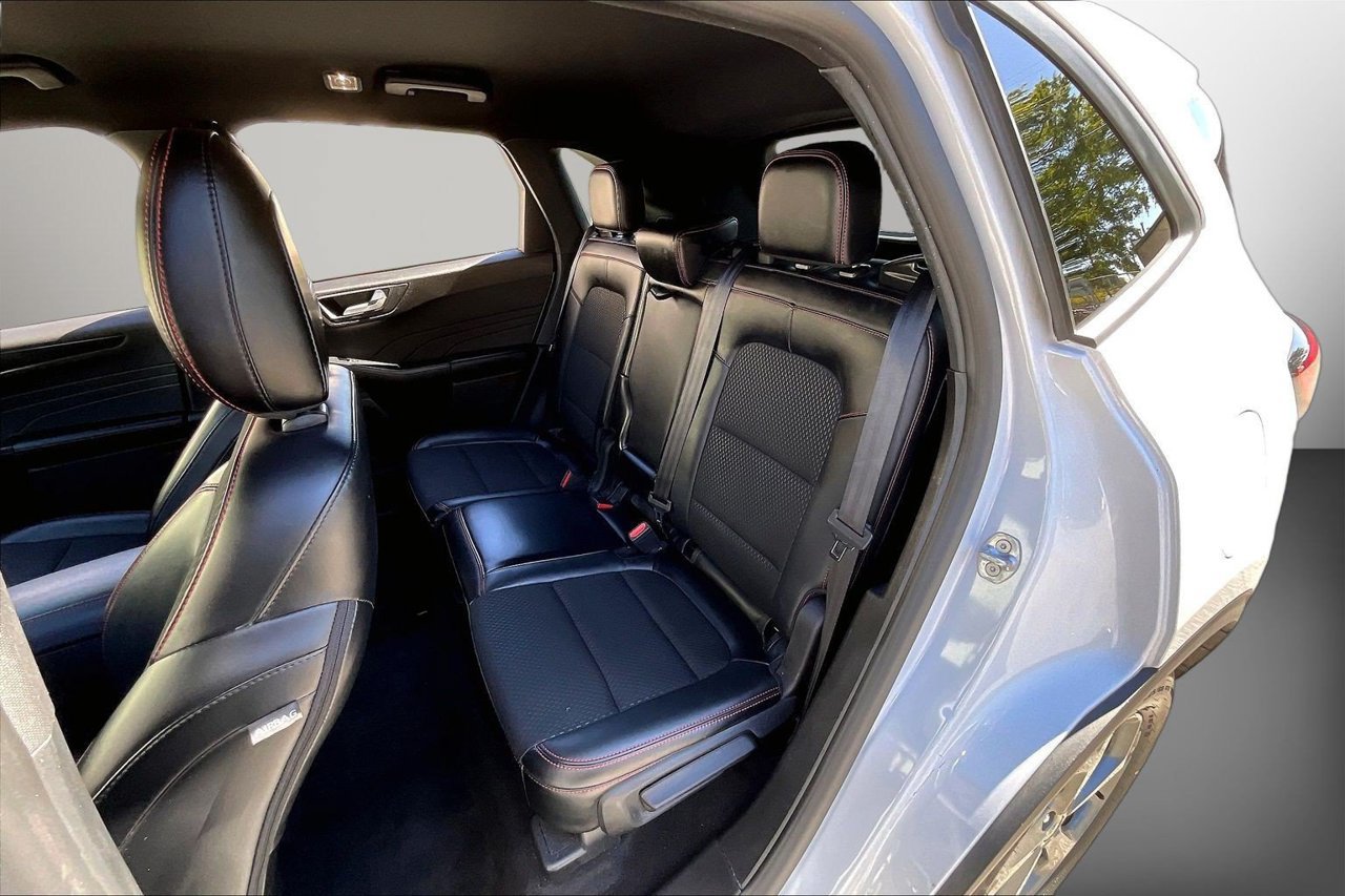 Used 2025 Ford Escape ST-Line Select AWD/4WD image 21