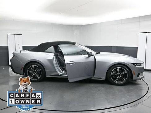 Used 2024 Ford Mustang Premium RWD image 39