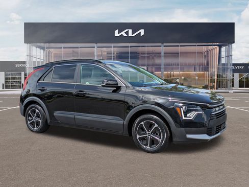 Certified 2023 Kia Niro EX FWD image 1