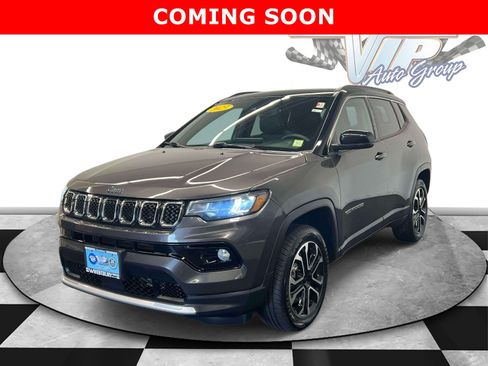 Certified 2023 Jeep Compass Limited w/ Sun and Sound Group AWD/4WD image 4