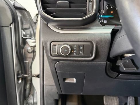 Used 2020 Ford Explorer XLT w/ Equipment Group 202A AWD/4WD image 17