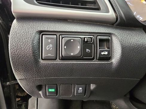 Used 2019 Nissan Sentra SV w/ Special Edition Package image 14