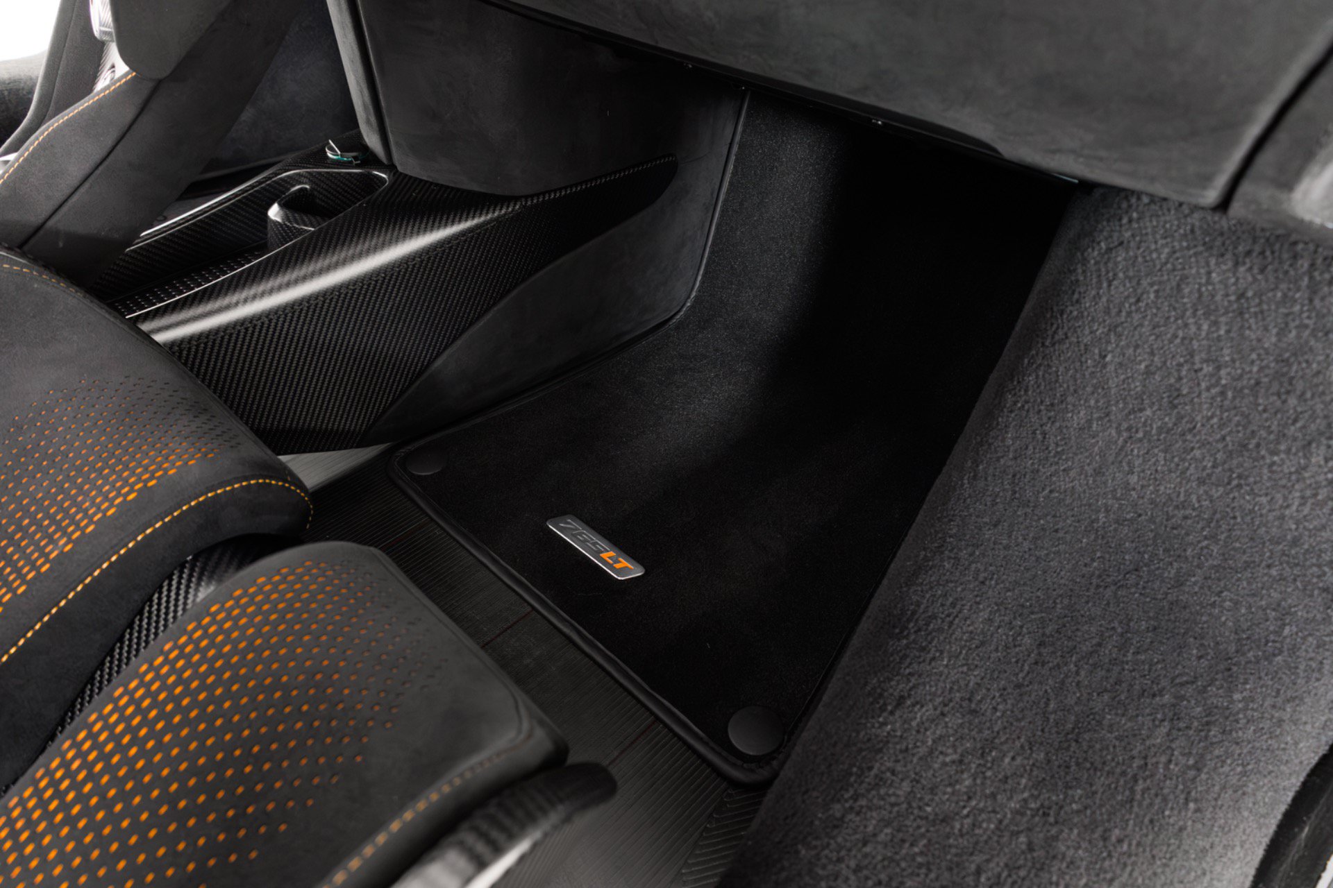 Used 2021 McLaren 765LT RWD image 44
