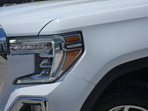 Used 2022 GMC Sierra 1500 SLT w/ SLT Convenience Package AWD/4WD image 10